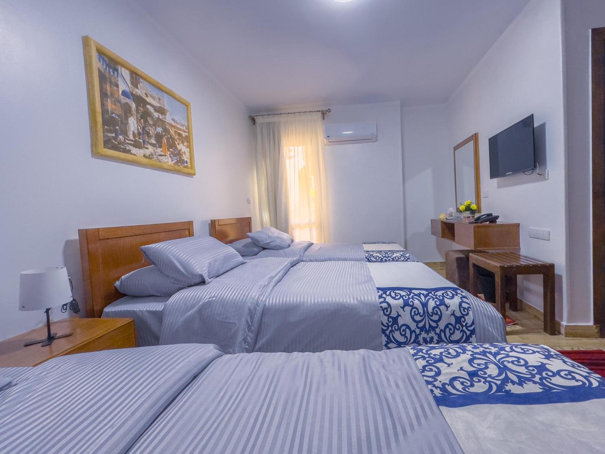 Royal Crown Hotel Giza Pyramids View Kafret el-Gabal 외부 사진