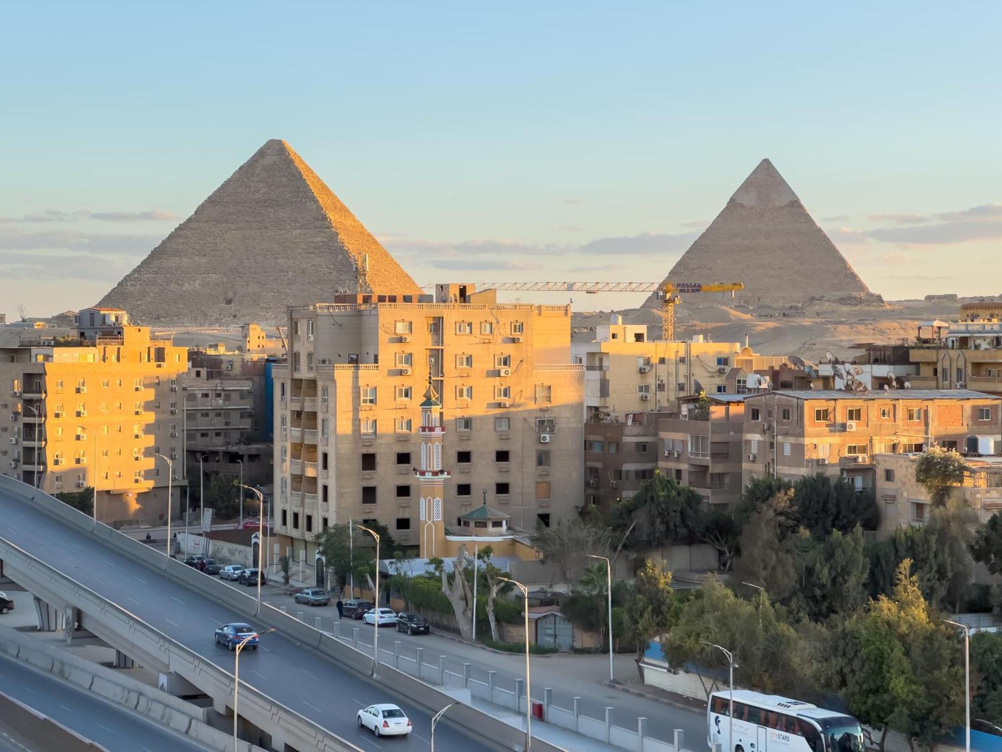 Royal Crown Hotel Giza Pyramids View Kafret el-Gabal 외부 사진