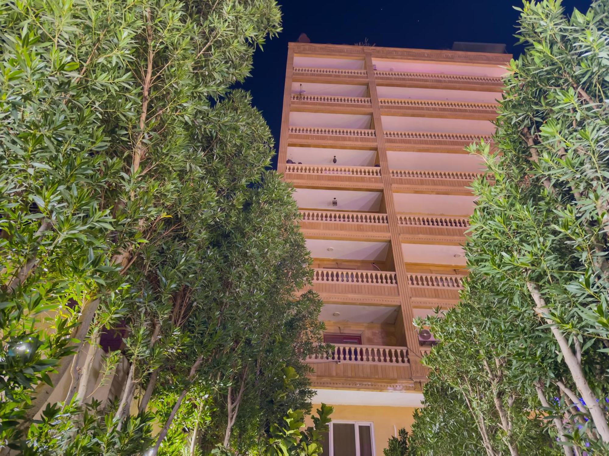 Royal Crown Hotel Giza Pyramids View Kafret el-Gabal 외부 사진