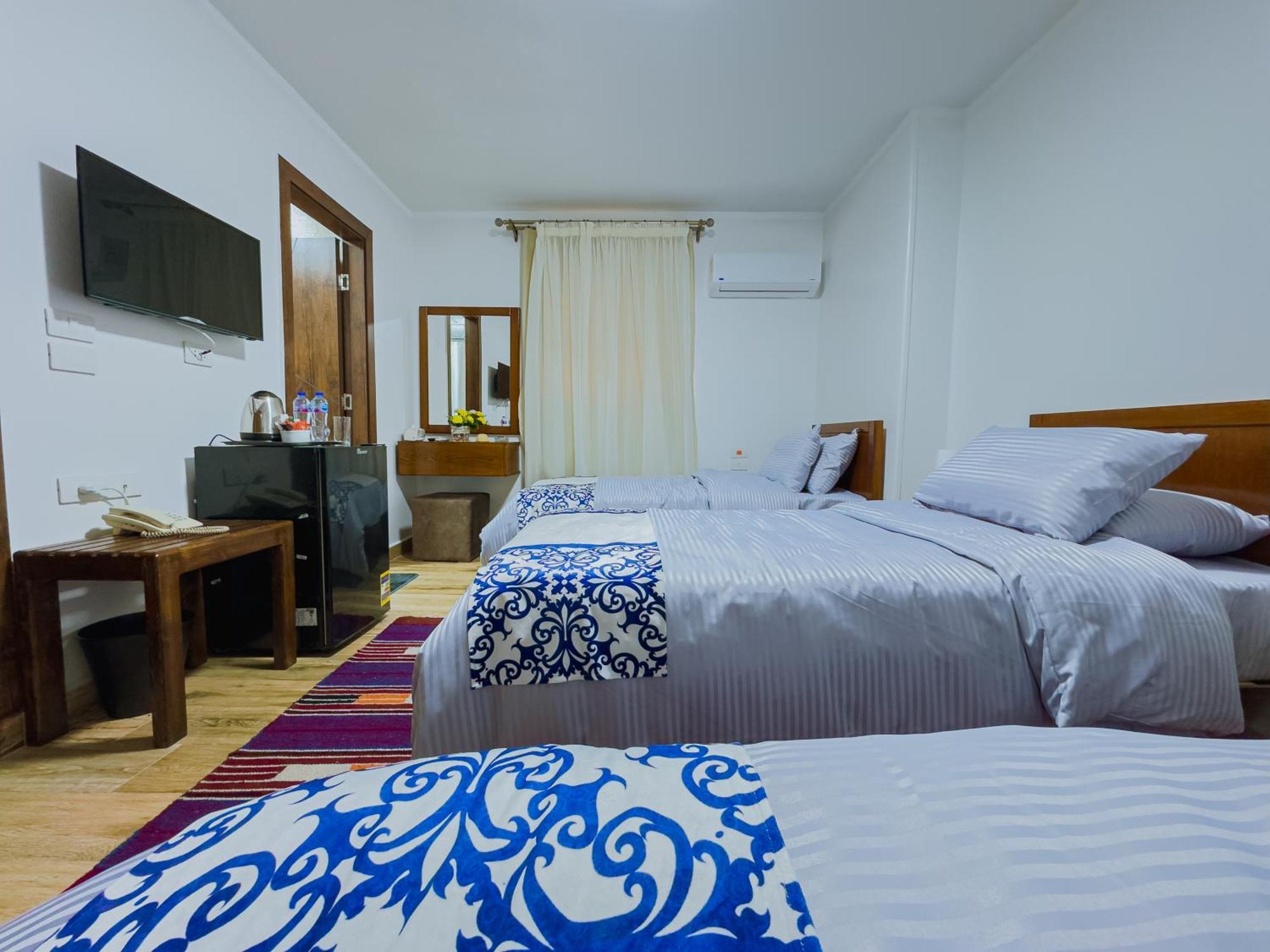 Royal Crown Hotel Giza Pyramids View Kafret el-Gabal 객실 사진