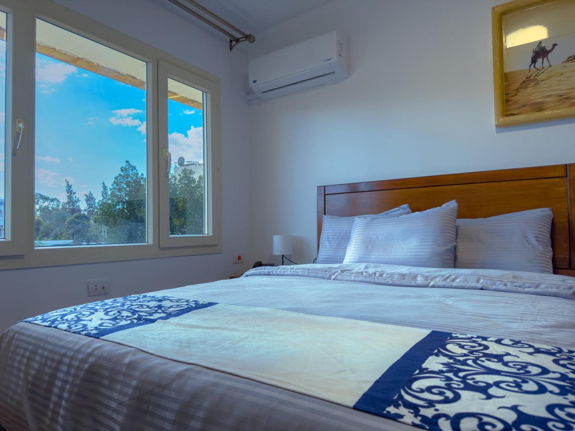 Royal Crown Hotel Giza Pyramids View Kafret el-Gabal 외부 사진